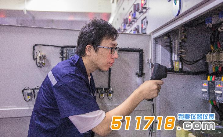 海康微影 H36手持測(cè)溫?zé)嵯駜x.jpg 海康微影 H36手持測(cè)溫?zé)嵯駜x.jpg